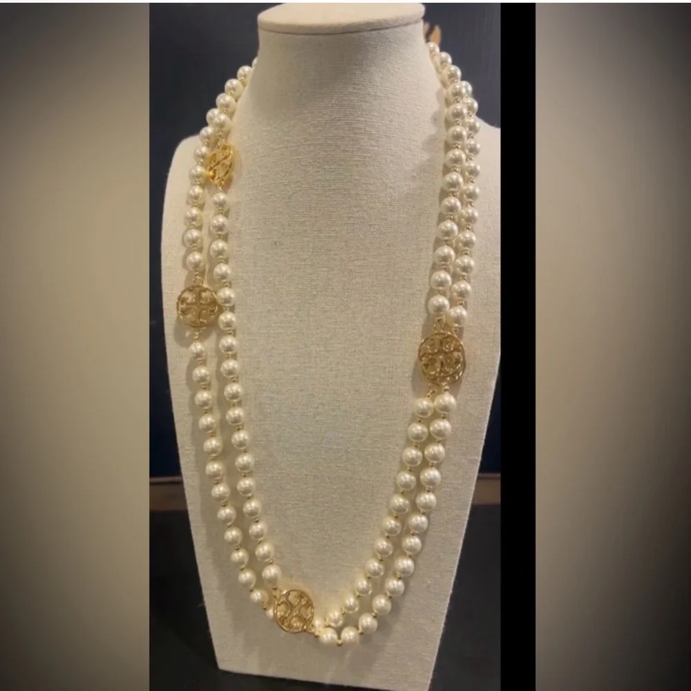 Tory Burch single strand Evie small beads pearl logo long necklace $198 NWT